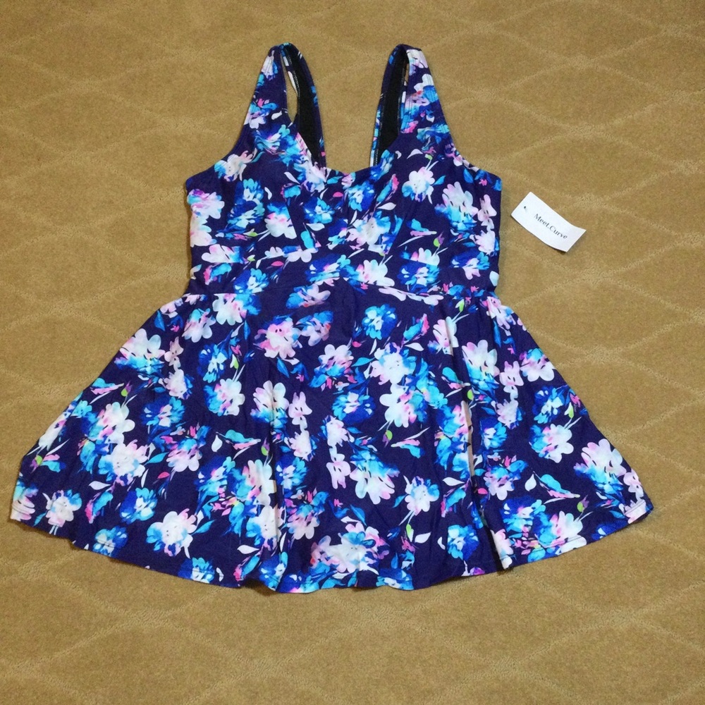 Meet Curve NWT Elegant Floral Swimdress, 3XL